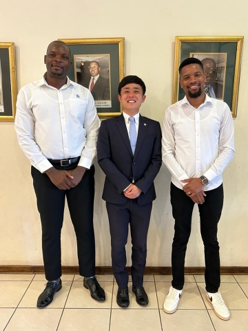  Right; Director of Sport Development at BNSC, Mr. Peaceful Seleka, (Centre) Mr. Kaita Fukuda, BBA President Kgalalelo Kegakilwe (Right)